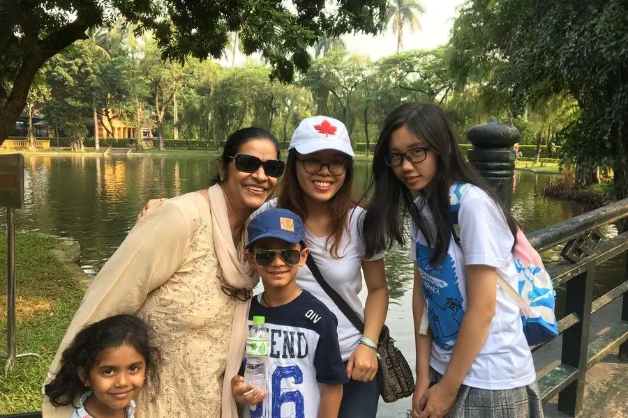 Ho chi Minh house in Hanoi lake