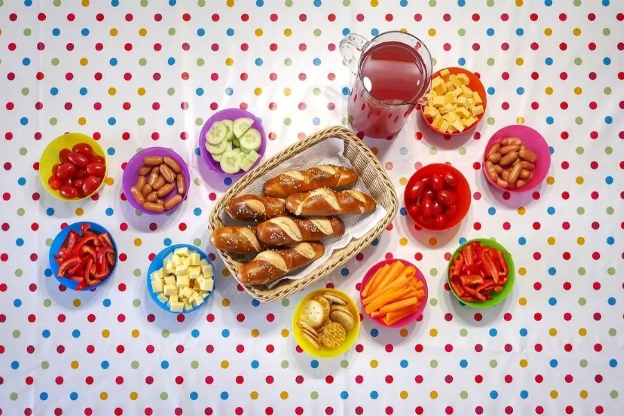 Kids snacks for road trip 