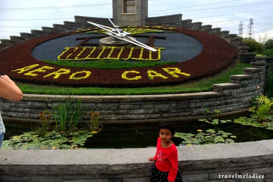 Niagara falls floral clock canada