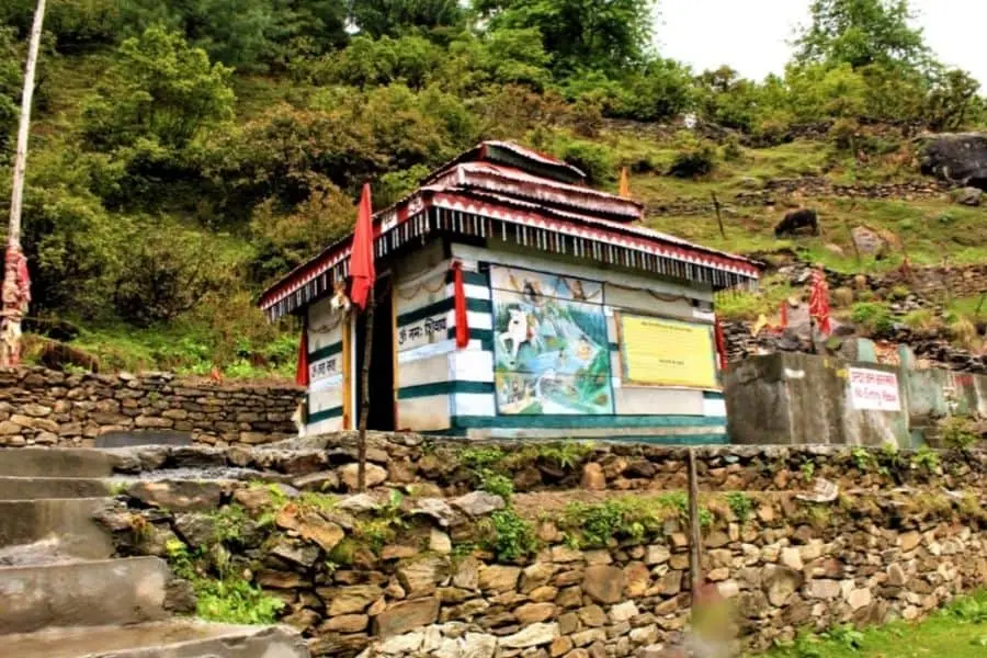 Faraway Notes kheerganga trek Temple Parvati valley Himachal India