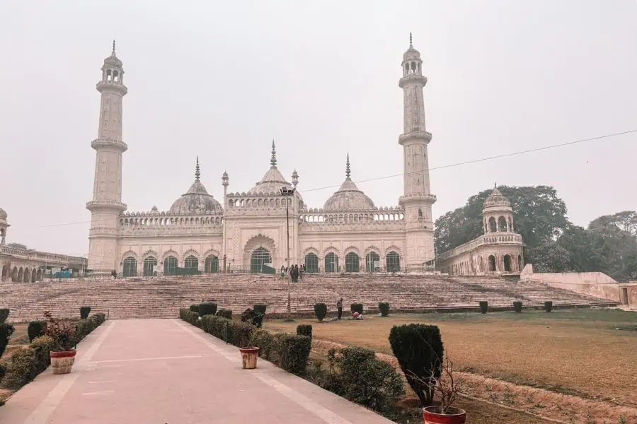 asafi mosque at bara imambara with twin minarets, domes, and a wide courtyard, lucknow