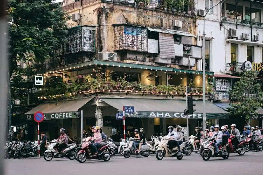 ba trieu street hanoi old quarter