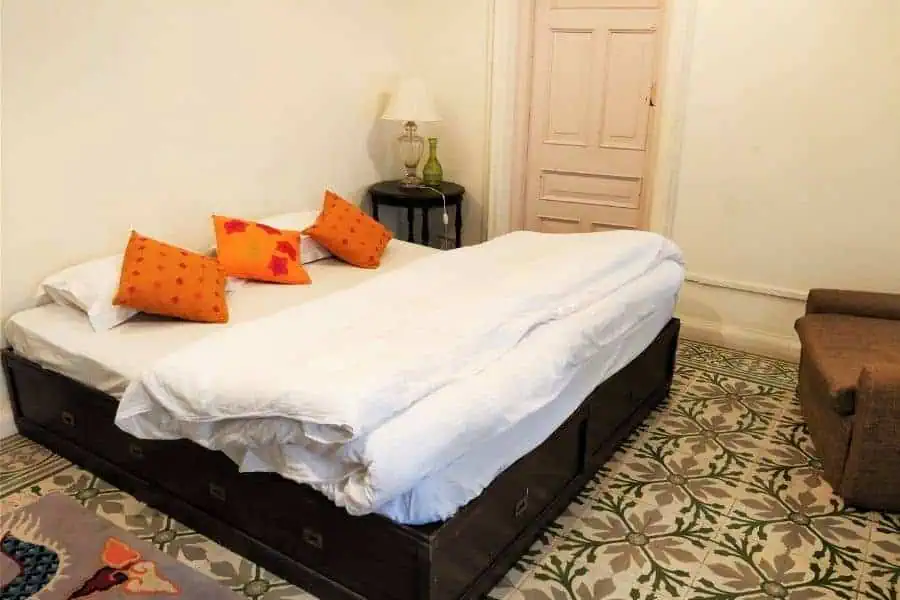 bedroom jyoti niwas homestay palampur