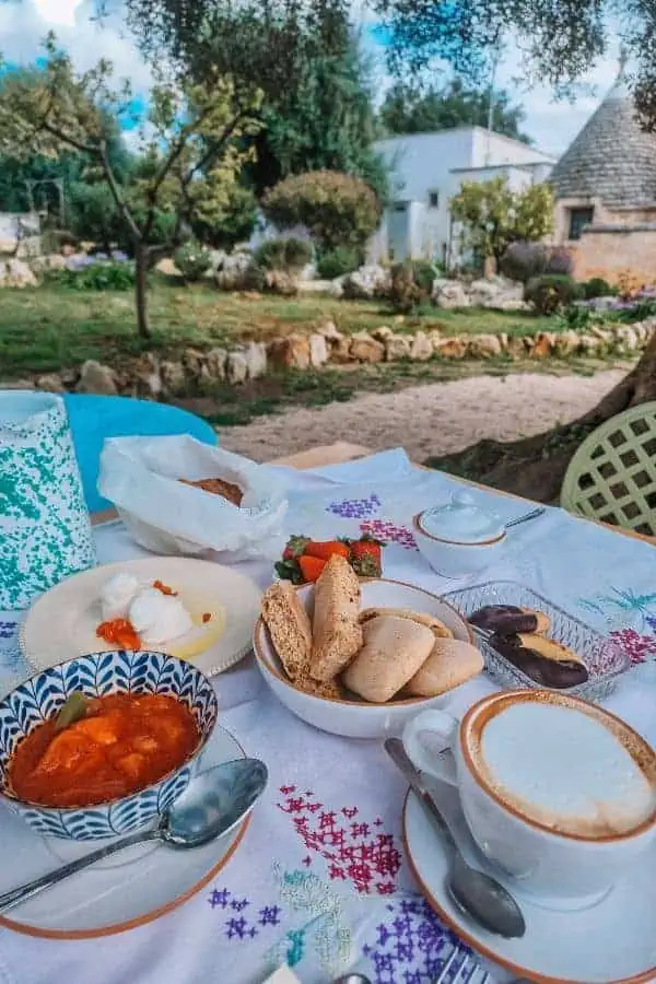 breakfast at trullo santangelo ceglie messapica puglia
