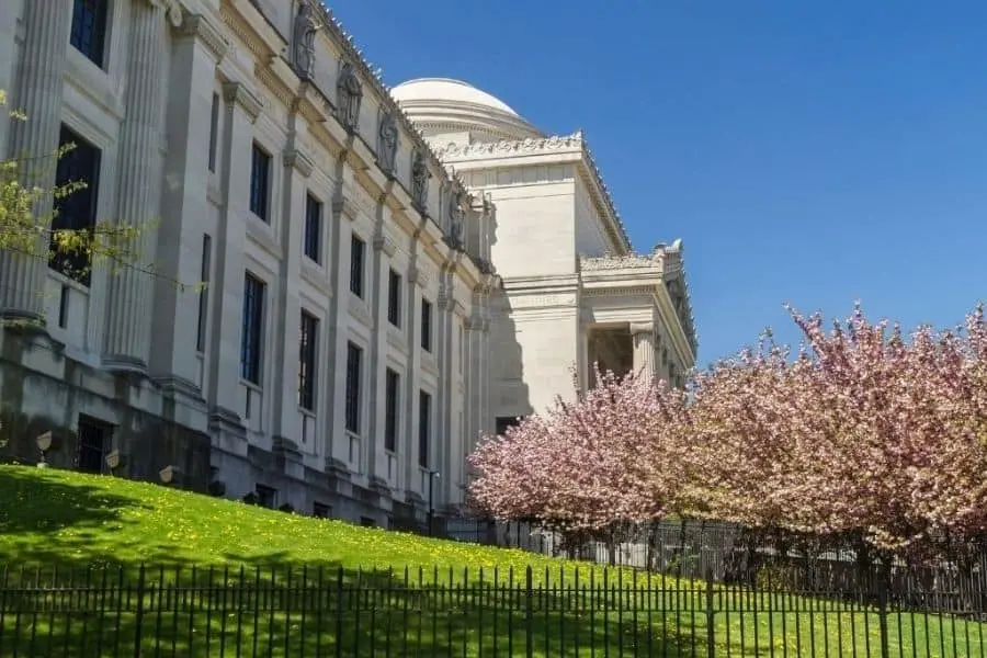 brooklyn museum new york