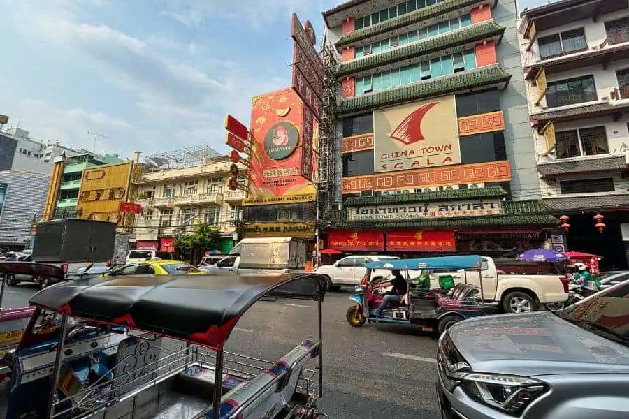 bustling chinatown in bangkok 
