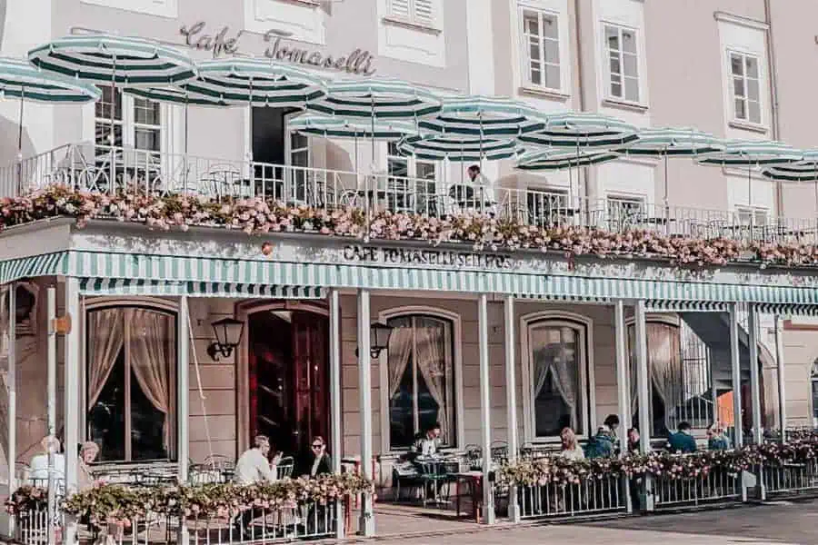 cafe tomaselli salzburg austria oldest cafes in europe