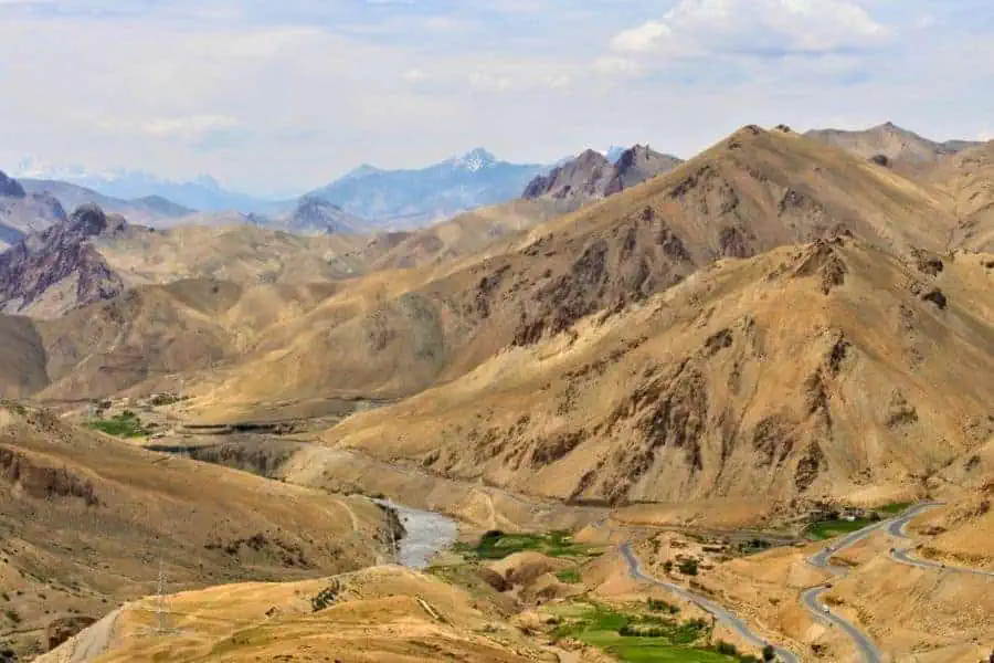 difficult roads of leh ladakh india