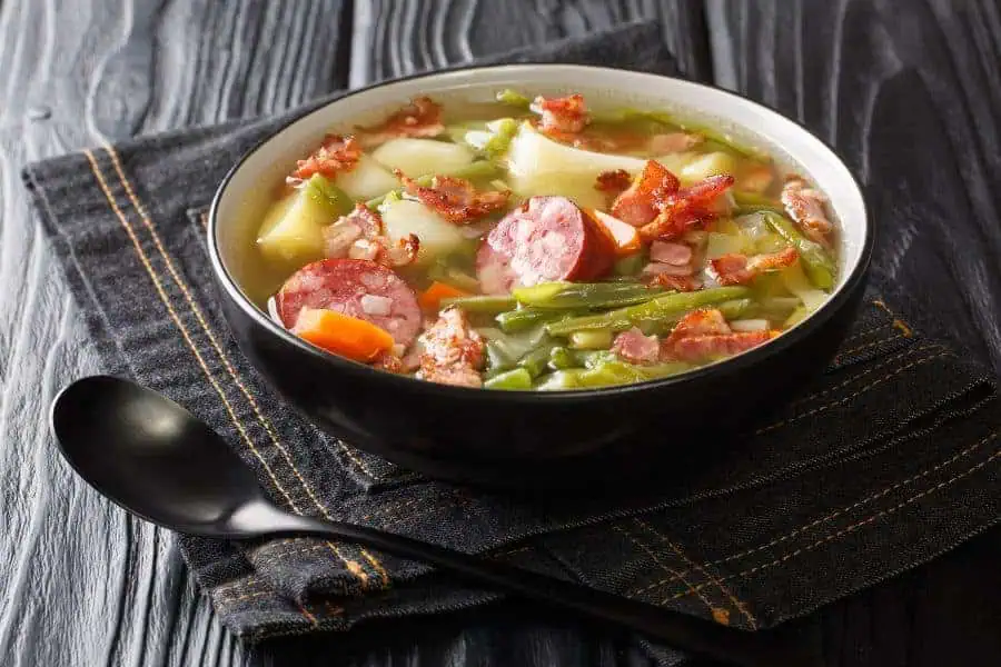 bouneschlupp luxembourg traditional food around the world