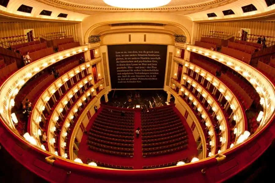 interiors vienna opera house