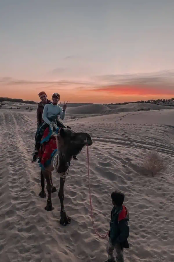 jaisalmer desert safari khuri sand dunes