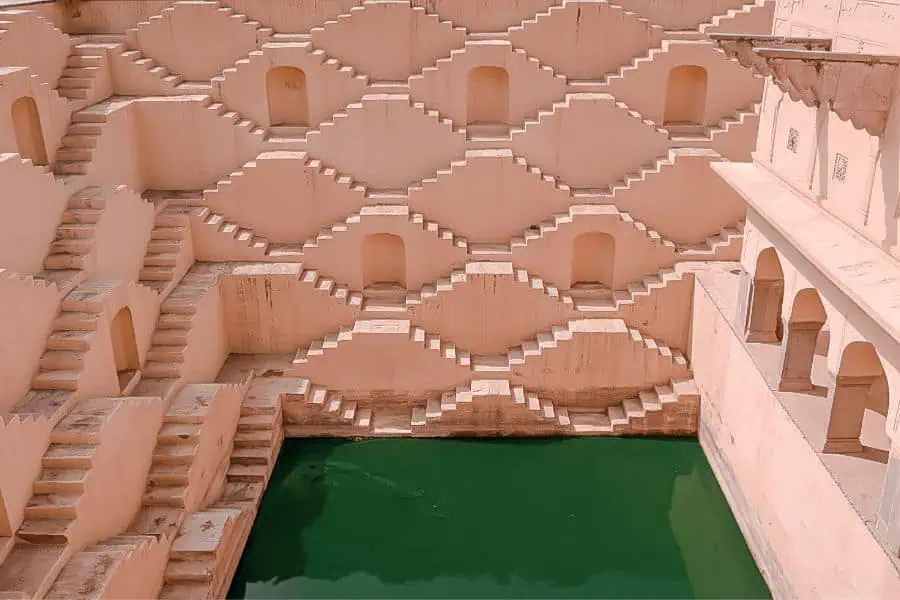 panna meena ka kund