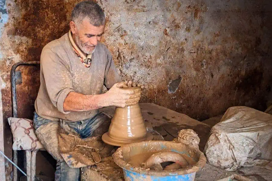 pottery safi morocoo traditional art craft cultural
