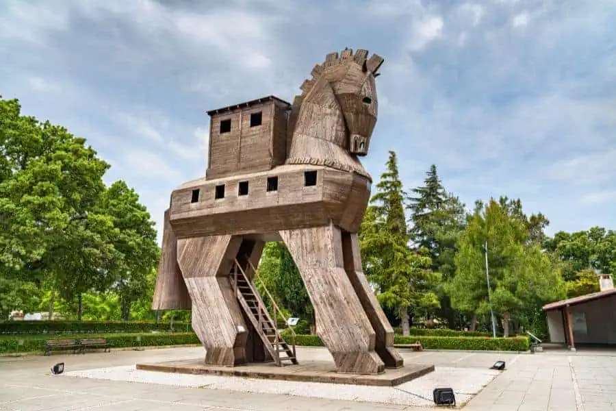 replica trojan horse troy canakkale 