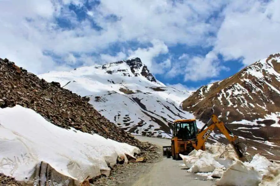 road trip leh ladakh kids bro leh manali highway