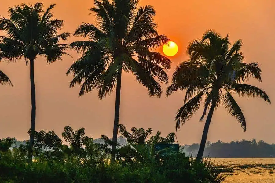sunset on munroe island kerala