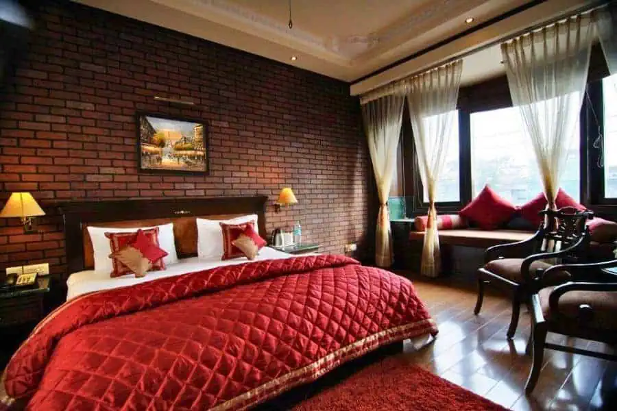 super executive room hotel diplomat residency lajpat nagar new delhi