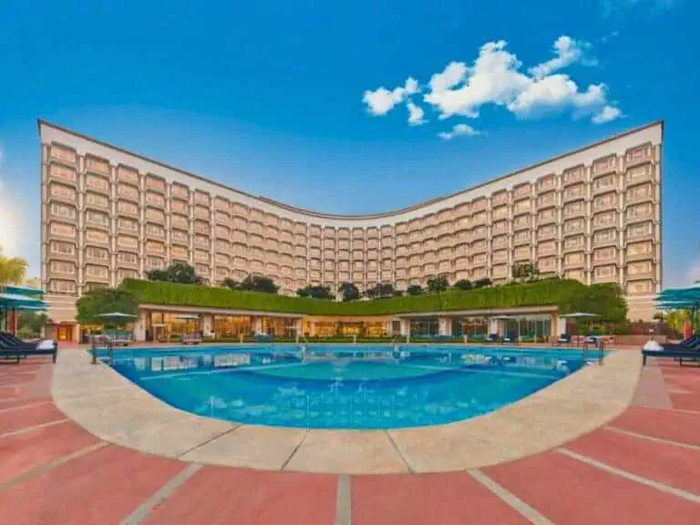 taj palace where to stay in delhi with family hotels