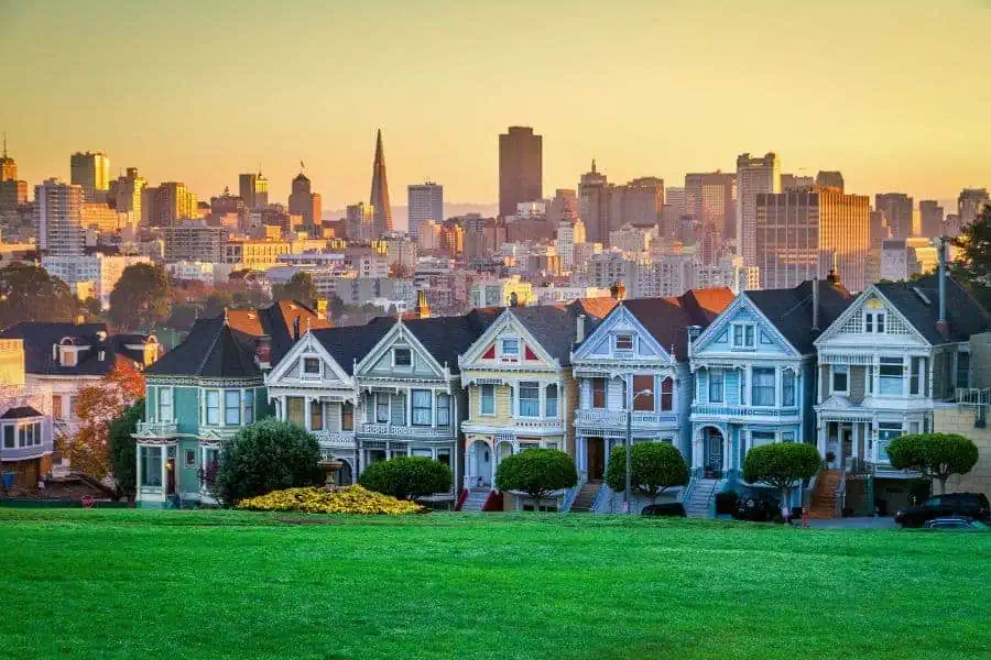the painted ladies san francisco skyline california
