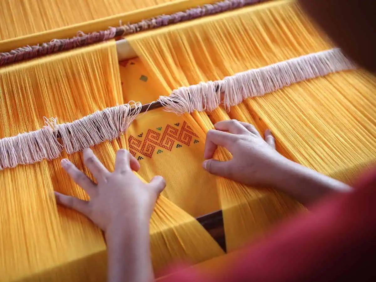 traditional arts and crafts world culture global