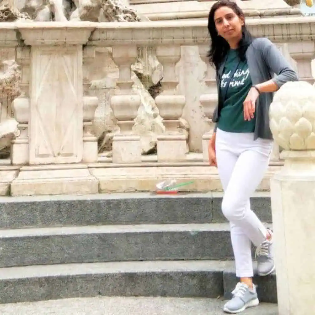 Faraway Notes author anjali chawla