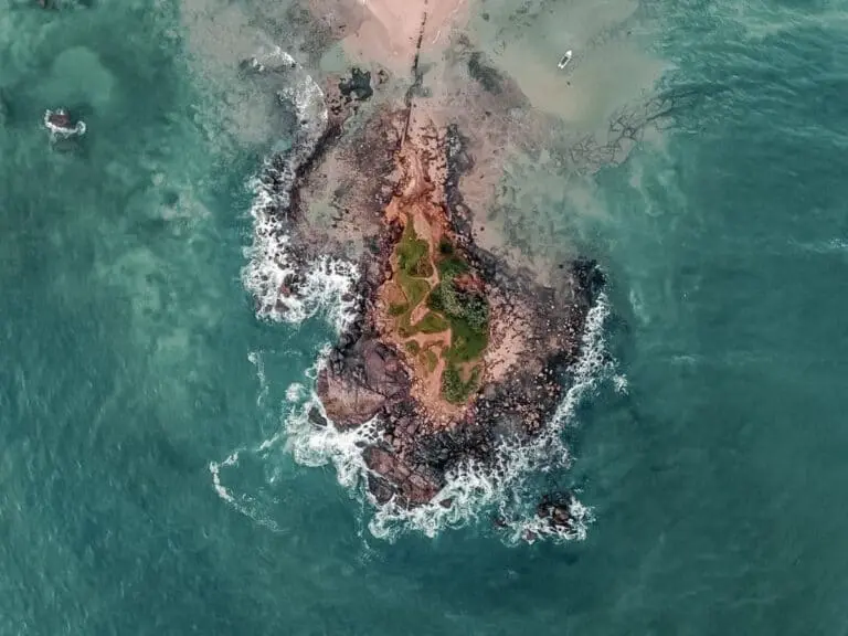 27 Best Beaches in Sri Lanka for Families