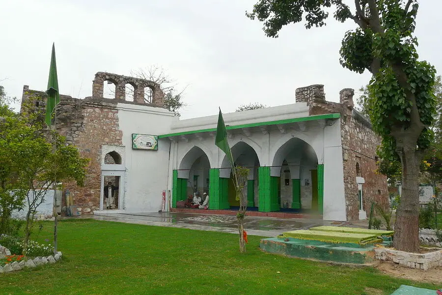 chilla khanqah nizamuddin auliya delhi