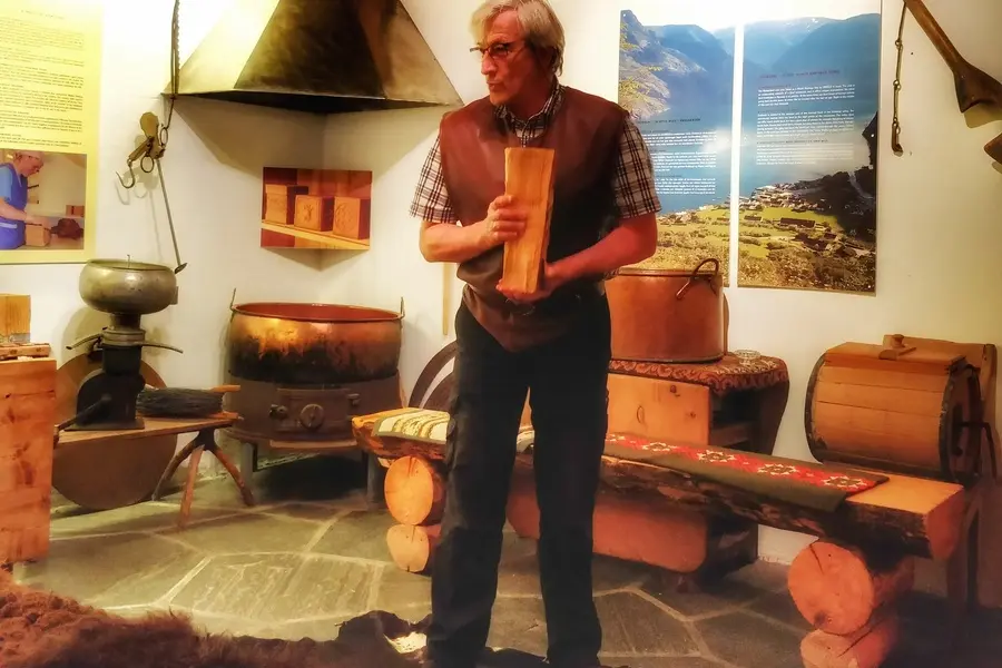 Eldhuset cookhouse presentation past and present of cheese-making