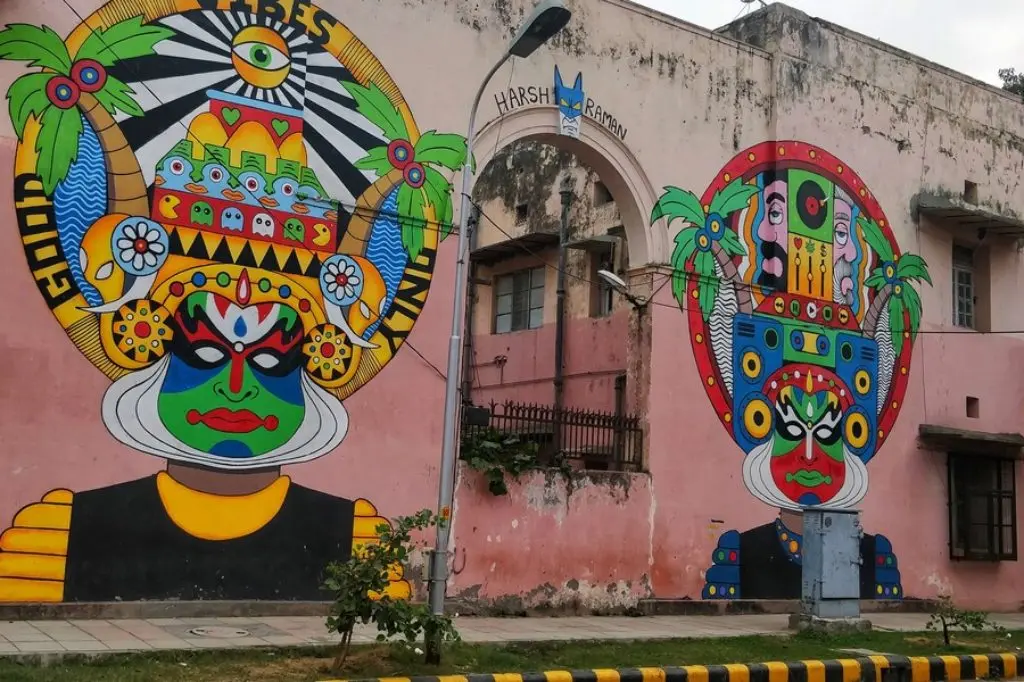 Katha Crazy Twins Chiller Champa and Boom Bhaijaan Harsh Raman Lodhi Art District