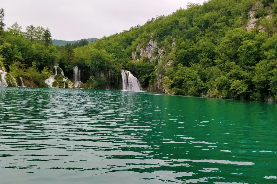 lower lakes waterfalls plitvice lakes national park