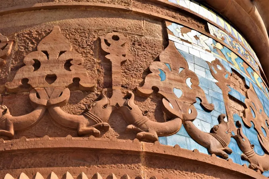 Beautiful azure tiles at Man Mandir Palace in Gwalior fort