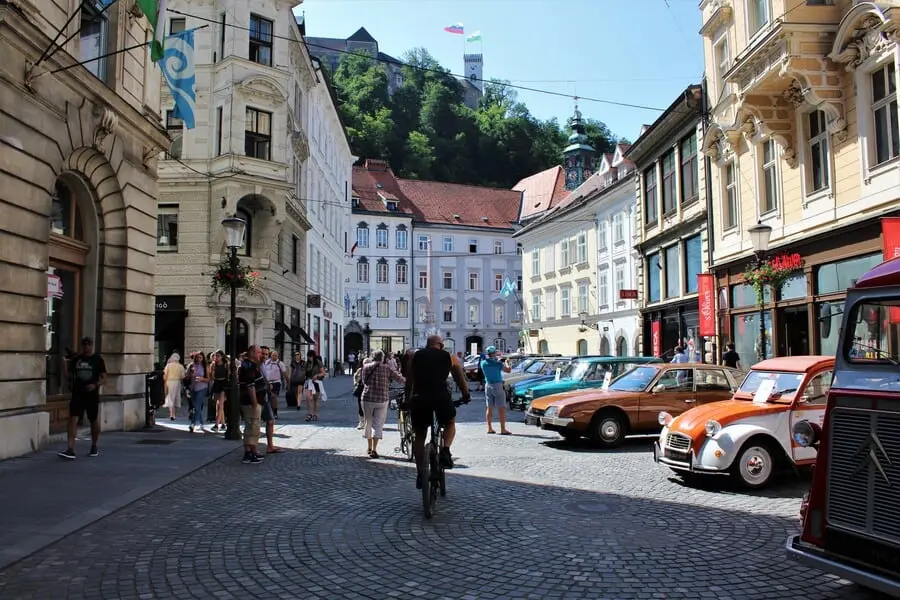 mestni trg ljubljana