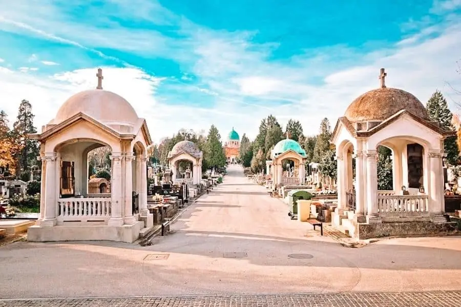mirogoj cemetery visiting zagreb croatia 