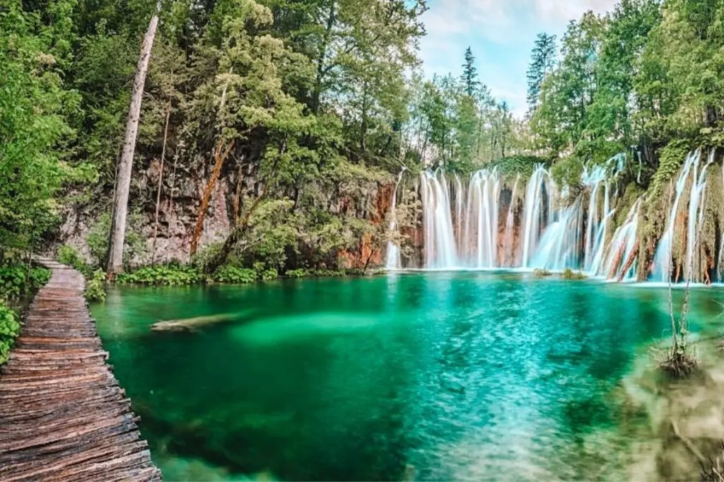 plitvice lakes day trip from zadar croatia