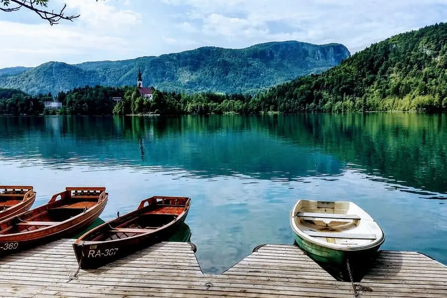 rent a row boat lake bled