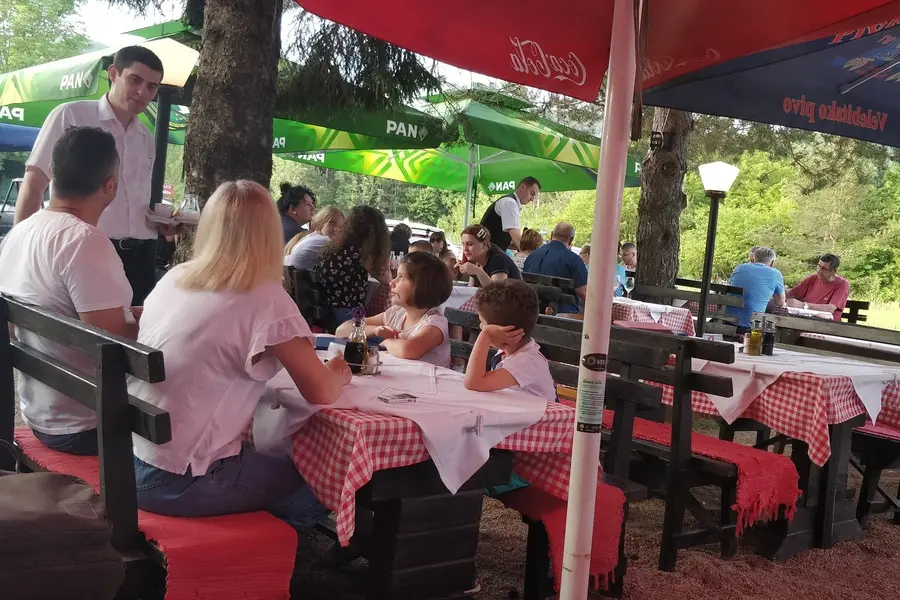 restaurants in plitvice lakes bistro vilavelebita korenica