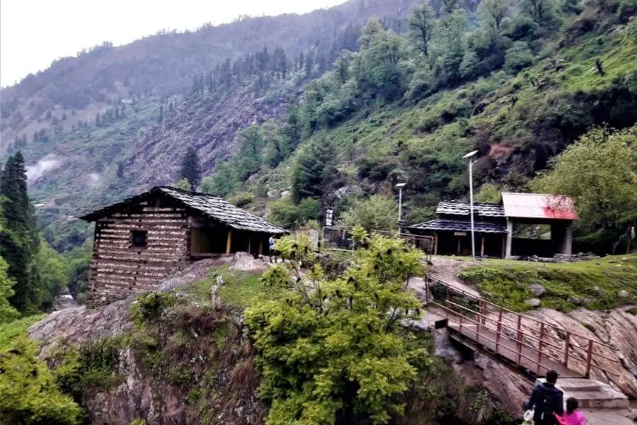 rudranag kheerganga trek
