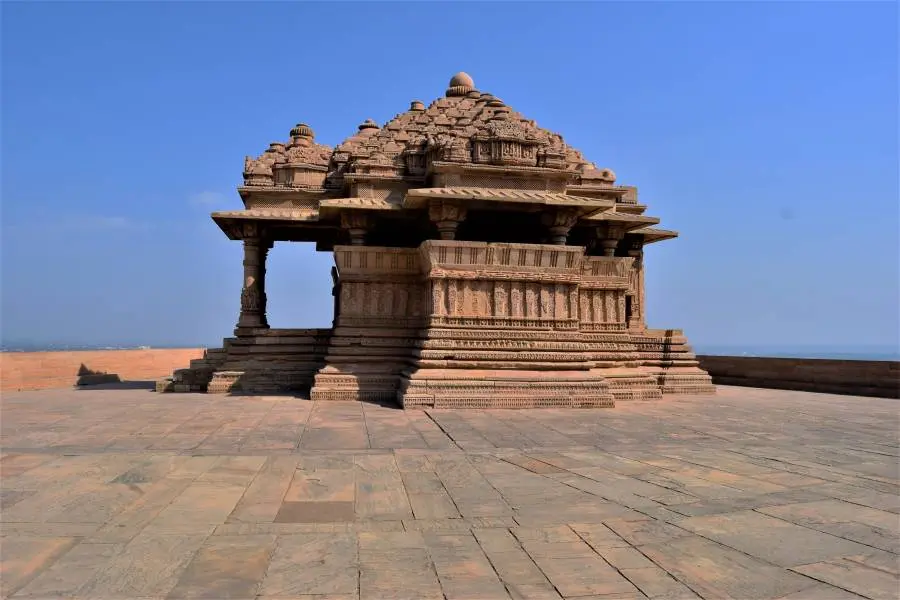 saas bahu temple gwalior fort