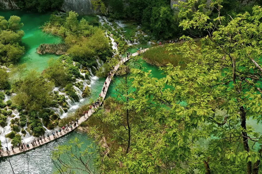 supljara cave viewpoint plitvice lakes