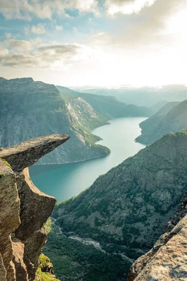 trolltunga hardangerfjord odda norway