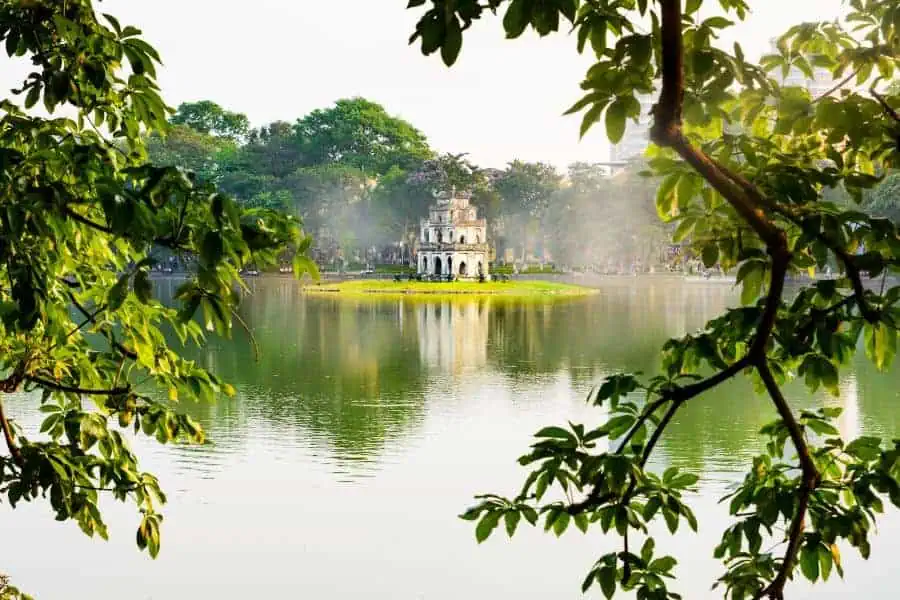 vietnam hoan kiem lake hanoi